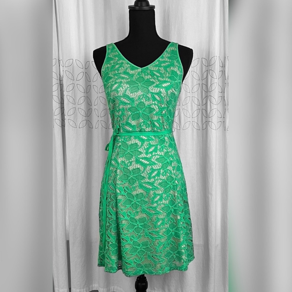Green lace dress